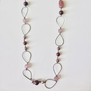 Loop & Stone Necklace